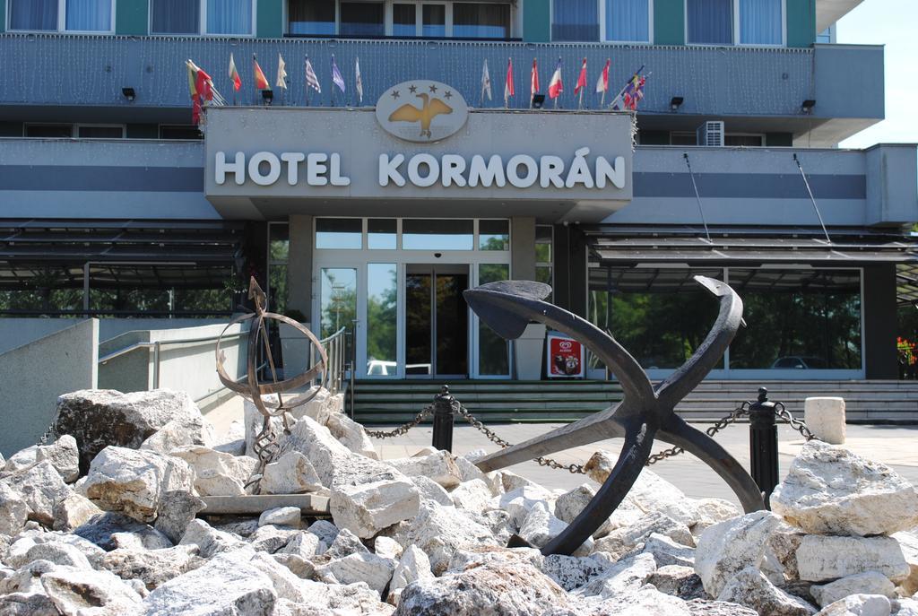 Hotel Kormoran Šamorín Exteriér fotografie